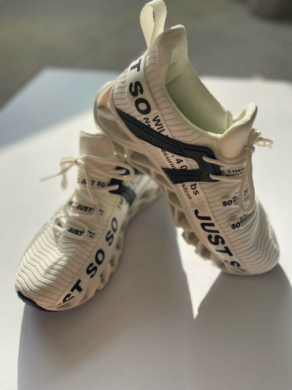 Just So So Running Shoes EUR 38 USA 7.5 Mesh With Rubber Soles Lightweight Women